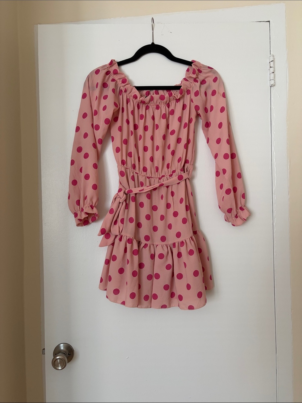 PrettyLittleThing Dusty pink polka dot whimsical ruffle mini dress size 4